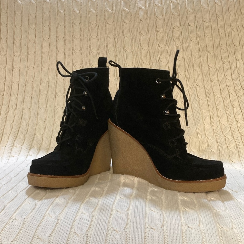 Gap Heeled Lace-Up Boots ~ US Size 7 ~ Black